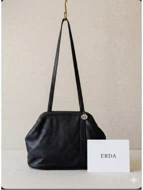 Vintage Erda Black Leather Shoulder Bag
